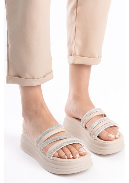 Elıse Düz Topuklu Şeritli Taşlı Kalın ve Ortopedik Taban Kadın Terlik Kt Krem fırsatları