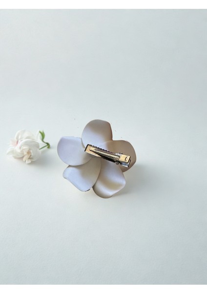 Hawaii Plumeria Çiçeği Kıstırmalı Köpük Toka 5,5cm fiyatları