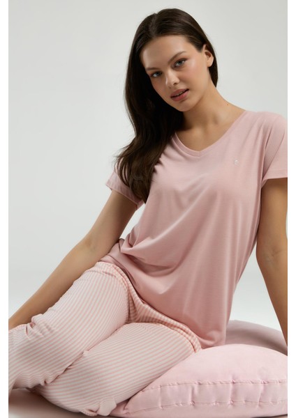 Kadın V Yaka Kısa Kol Çizgili Pijama Takım