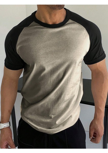 Bej Bisiklet Yaka Omuzları Siyah Garni T-Shirt