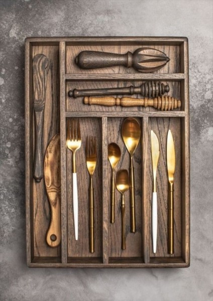 Kahverengi Ahşap Çekmecede Düzenleyici, Şık ve Kullanışlı Iç Organizatör.