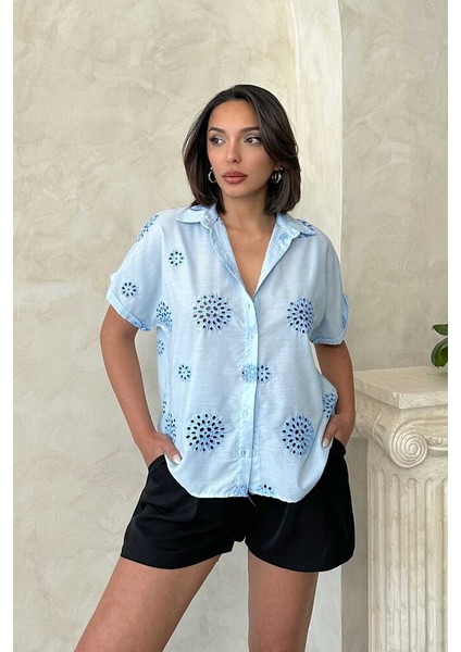 Brode Nakış Detay Delikli Kısa Kollu Pamuk Gömlek