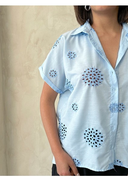 Brode Nakış Detay Delikli Kısa Kollu Pamuk Gömlek fırsatları