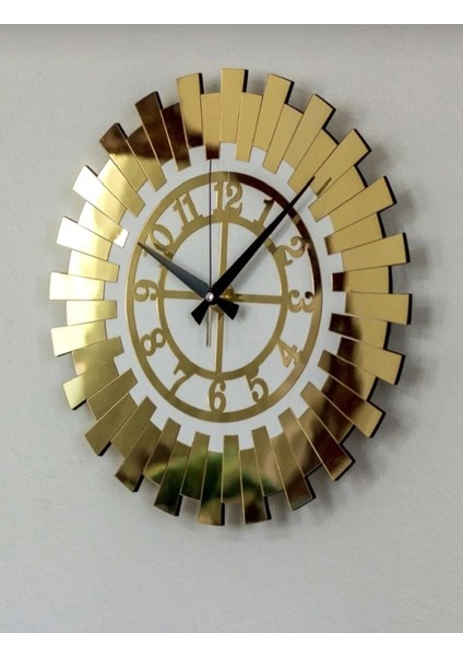 Beyaz ve Altın Renkli 60 cm Şık Duvar Saati, Modern Dekorasyon Için Ideal Seçim
