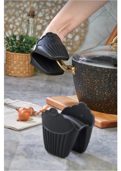 Siyah 2'li Silikon Fırın Eldiveni Isı Yalıtımlı Mikrodalga ve Tencere Tutmaç Seti indirimleri