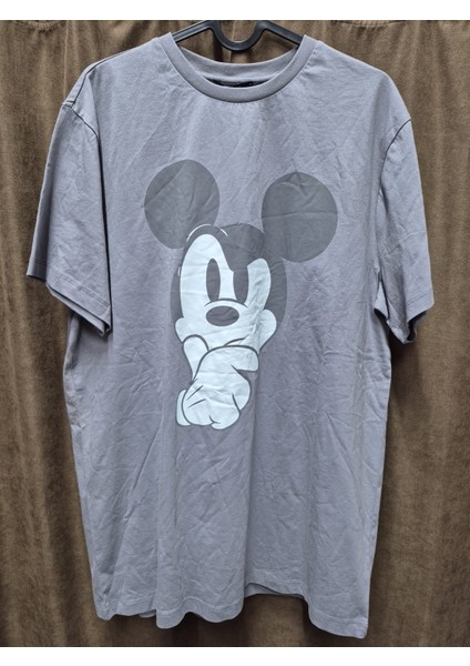 Gri Mickey Mouse Baskılı Unisex Tişört – Rahat Kesim