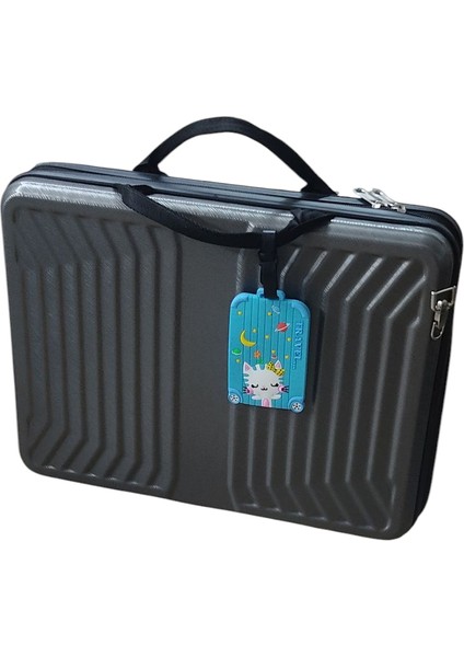 Sırt Çantası, Spor Çantası, El Valizi, Bagaj Çanta Bavul Valiz Isimlik Etiketi Renkli ve Esnek Mascot ve Uyarı Yazılı Çanta Aksesuarı Yedek Kart Hediye