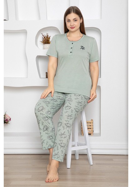 Çiçek Desenli Büyük Beden Pijama Takımı