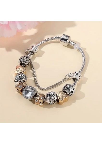 Pandora Tarz , Aşk(My Valentine) Gold Charmlı Bileklik, Ahşap Kutu Içerisinde fırsatları