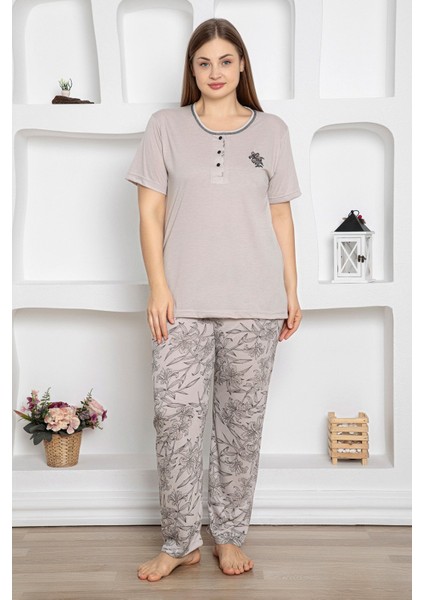 Çiçek Desenli Büyük Beden Pijama Takımı