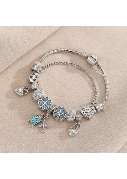 Pandora Tarz , My Dog, Seyahat Temalı, Mavi Charmlı Bileklik, Ahşap Kutu Içerisinde modelleri