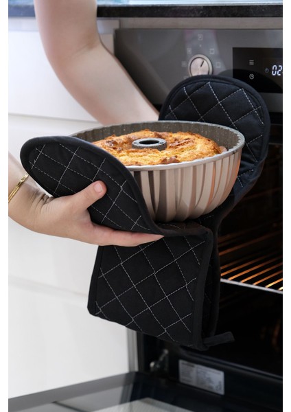 Isıya Dayanıklı Kumaş Fırın Tutacağı, Silikon Olmayan, Şık ve Kullanışlı Siyah Model fırsatları
