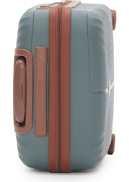 8015 Orta Boy Polipropilen Kırılmaz Valiz Tekerlekli Valiz