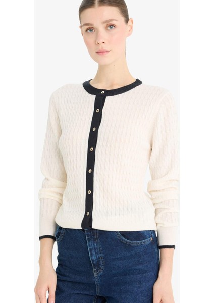 Fitted Bisiklet Yaka Düğmeli Triko Hırka A1107AX25AU modelleri