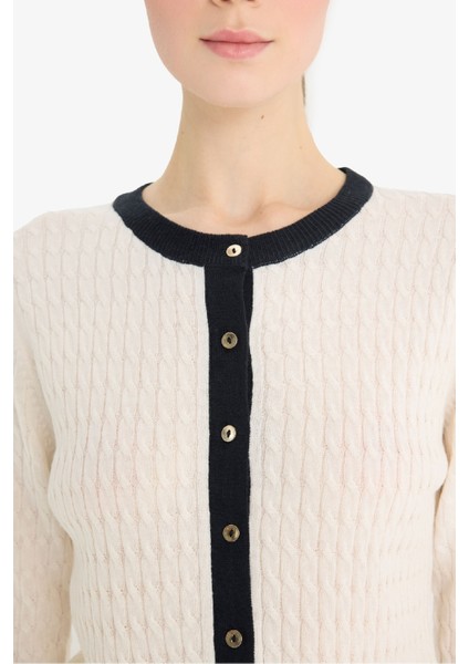 Fitted Bisiklet Yaka Düğmeli Triko Hırka A1107AX25AU indirimleri