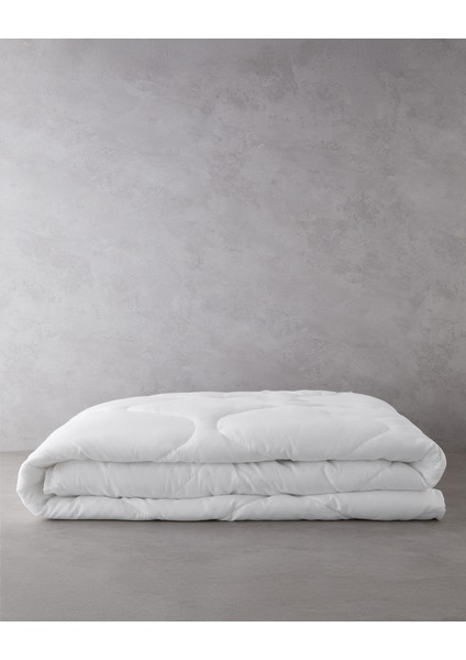 Somni Mikrofiber Çift Kişilik Yorgan 195X215 cm Ekru fırsatları
