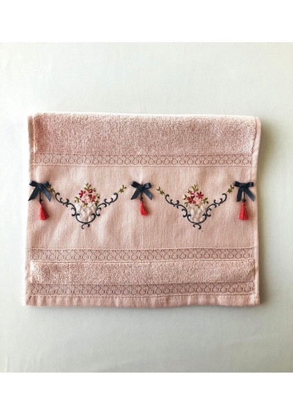 Pembe Nakışlı El Mutfak Havlusu 50X30 Cm, Şık ve Yumuşak Dokusu ile Mutfağınıza Güzellik Katın. modelleri