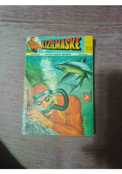 Kizilmaske Cılt Album 25 sayi 86/87/88 3 Fasikul Kapakli Kapaklar Eksiksiz Sayfalar Temiz Eksiksiz Kondisyon Çok Iyi Durumda