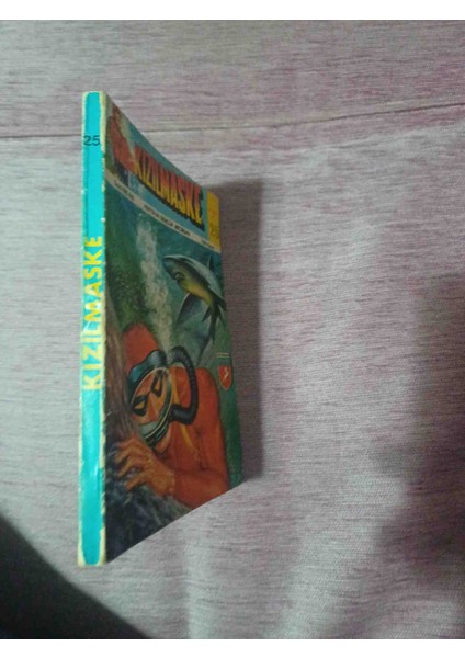 Kizilmaske Cılt Album 25 sayi 86/87/88 3 Fasikul Kapakli Kapaklar Eksiksiz Sayfalar Temiz Eksiksiz Kondisyon Çok Iyi Durumda fiyatları