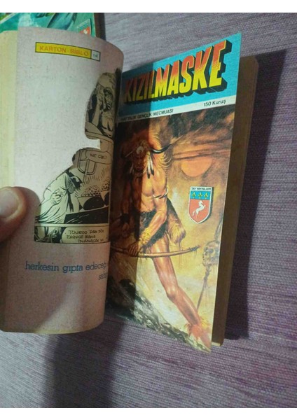 Kizilmaske Cılt 4 -4 Fasikül KAPAKLI 4×40=160 Sayfa Biblolar Alinmis Son Fasikul Arka Kapak Haric Butun Kapaklar Tamdir Kondisyon Çok Temiz Durumdadir indirimleri