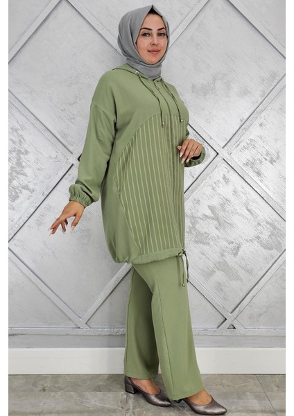 Kadın Desen Kombinli Tesettür Takım