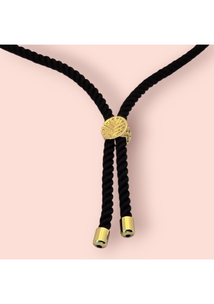 Defne İsmine Özel Dikdörtgen Figürlü 14 Ayar Altın Plakalı Siyah Örgü İpli Hediye Bileklik - 555 İsim fırsatları