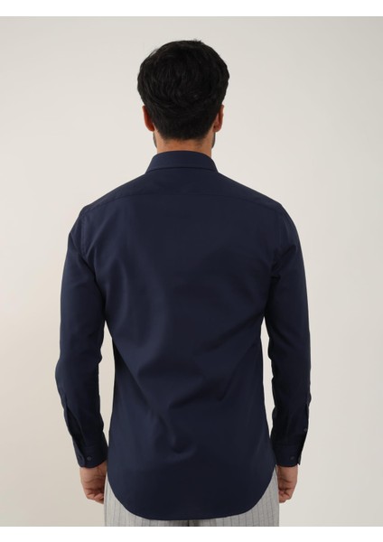 Lacivert Erkek Slim Fit Düz Klasik Yaka Uzun Kol Gömlek indirimleri
