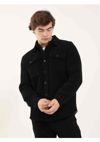 Siyah Erkek Regular Fit Brent Yaka Uzun Kol Gömlek modelleri