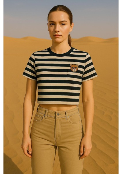 Ayıcık Cep Detay Çizgili Crop Bluz fırsatları