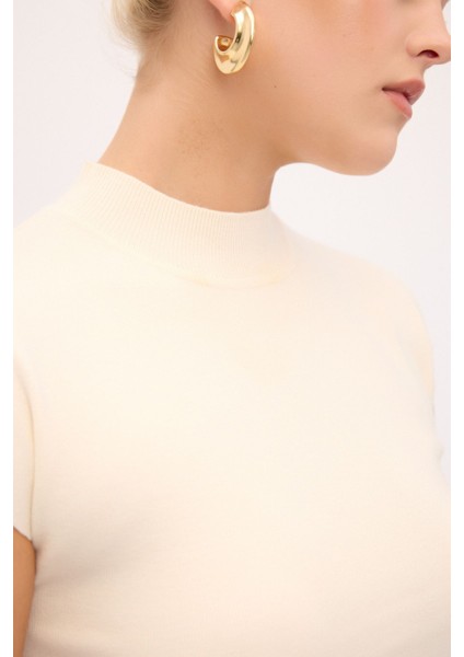 Boğazlı Kısa Kol Triko Kazak Vanilya 139L9091000 modelleri