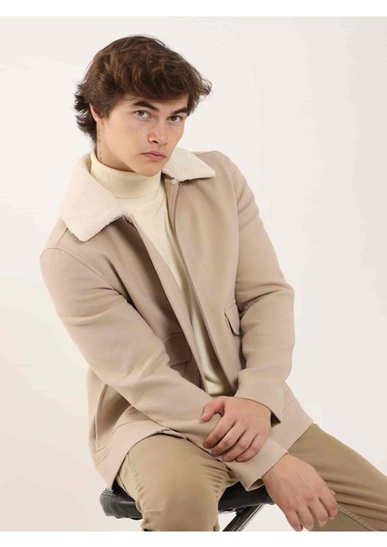 Bej Erkek Regular Fit Düz Klasik Kürklü Yaka Kaban fırsatları