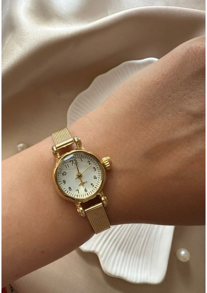 Retro Minimal Hasır Kordon Vintage Kadın Kol Saati