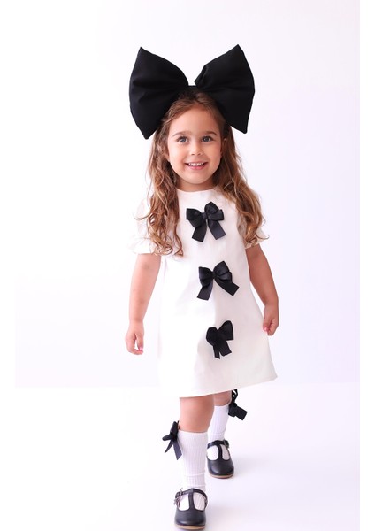 Anna Beyaz -Kısa Kollu Önü Fiyonk Detay fiyatları