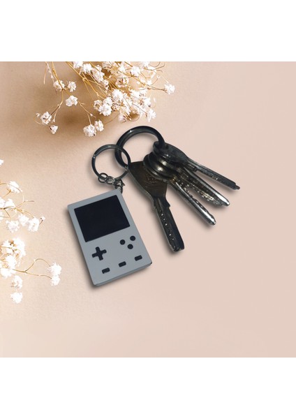 Retro Gameboy Tasarımlı Beyaz Mini Konsol Anahtarlık – Nostalji Tutkunları Için Özel Aksesuar!