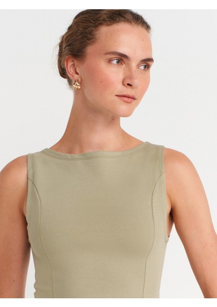 21001 Kayık Yaka Peplum Top-Çağla modelleri