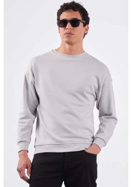 Açık Gri Bisiklet Yaka Regular Fit Erkek Sweatshirt