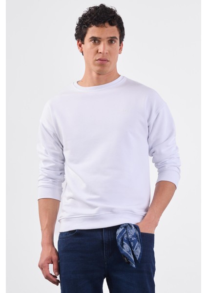 Beyaz Bisiklet Yaka Regular Fit Erkek Sweatshirt