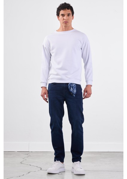 Beyaz Bisiklet Yaka Regular Fit Erkek Sweatshirt fiyatları