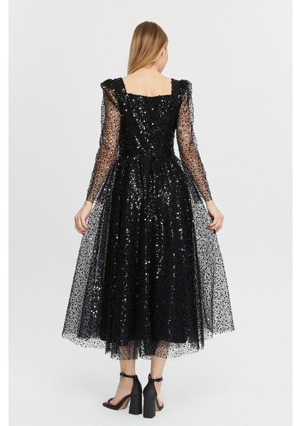 Kadın Kare Yaka Tül Kumaş Üzerine Inci Boncuklu Tül Şık ve Zarif Abiye Elbise fiyatları