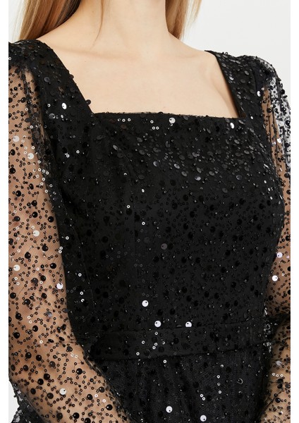 Kadın Kare Yaka Tül Kumaş Üzerine Inci Boncuklu Tül Şık ve Zarif Abiye Elbise indirimleri