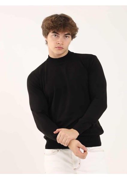 Siyah Erkek Slim Fit Yarım Balıkçı Yaka Triko fırsatları