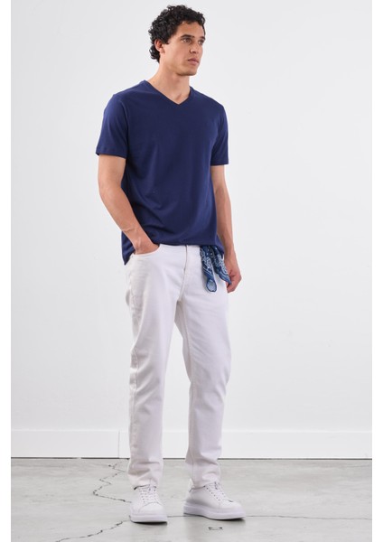 Lacivert V Yaka Pamuklu Düz Renk Slim Fit Erkek T-shirt modelleri