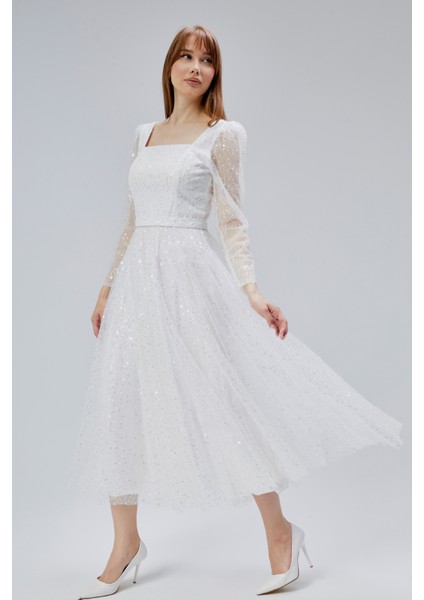 Kadın Kare Yaka Tül Kumaş Üzerine Inci Boncuklu Tül Şık ve Zarif Abiye Elbise