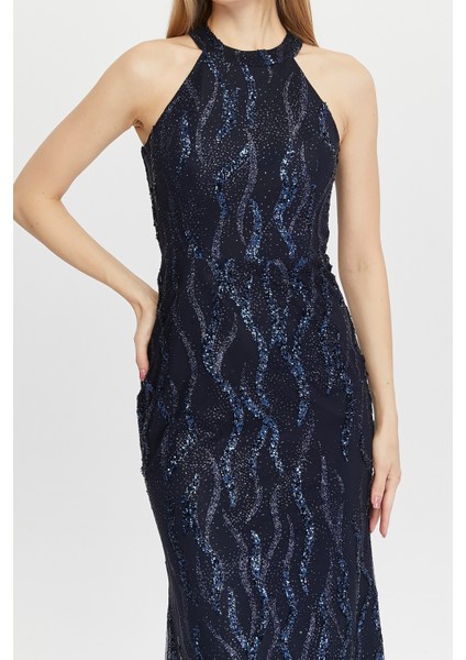 Kadın Abiye Elbise Dalgalı Desen Tül Üzerine Pul Payet ve Sim Halter Yaka Balık Abiye