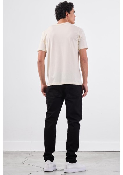 Ekru V Yaka Pamuklu Düz Renk Slim Fit Erkek T-shirt