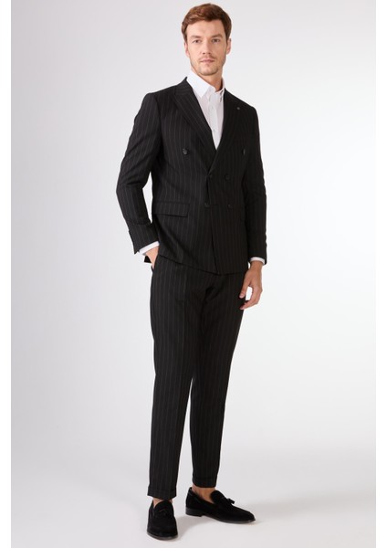 Siyah Çizgili Sivri Yaka Slim Fit Erkek Takım Elbise