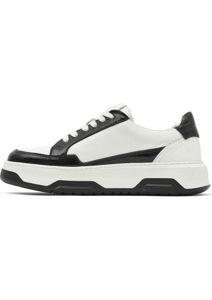 Siyah Parlak Deri Kadın Spor Ayakkabı 16WA8223 16WA8223 modelleri