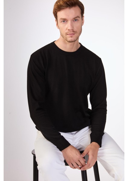 Siyah Bisiklet Yaka %100 Pamuk Düz Renk Slim Fit Erkek Triko