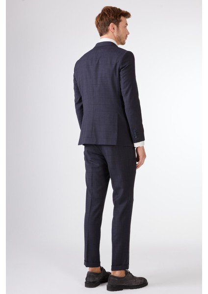 Koyu Lacivert Balıksırtı Slim Fit Erkek Takım Elbise