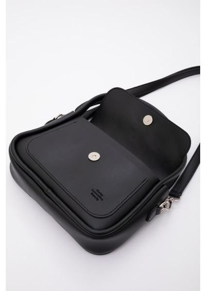 Siyah SHK97 Suni Deri Ön Cep Detaylı 2 Bölmeli Ayarlanabilir Askılı El,kol ve Omuz Çantası indirimleri